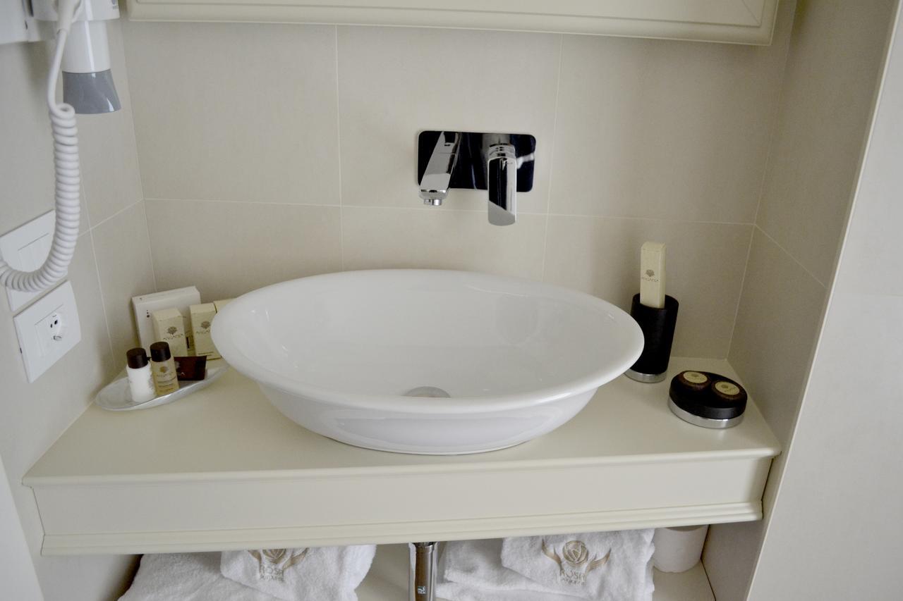 Hotel Rosa Purpurea วัลดาโญ ภายนอก รูปภาพ